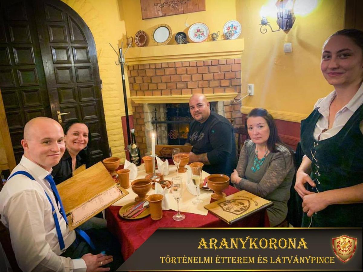 Aranykorona Hotel Мишкольц Экстерьер фото