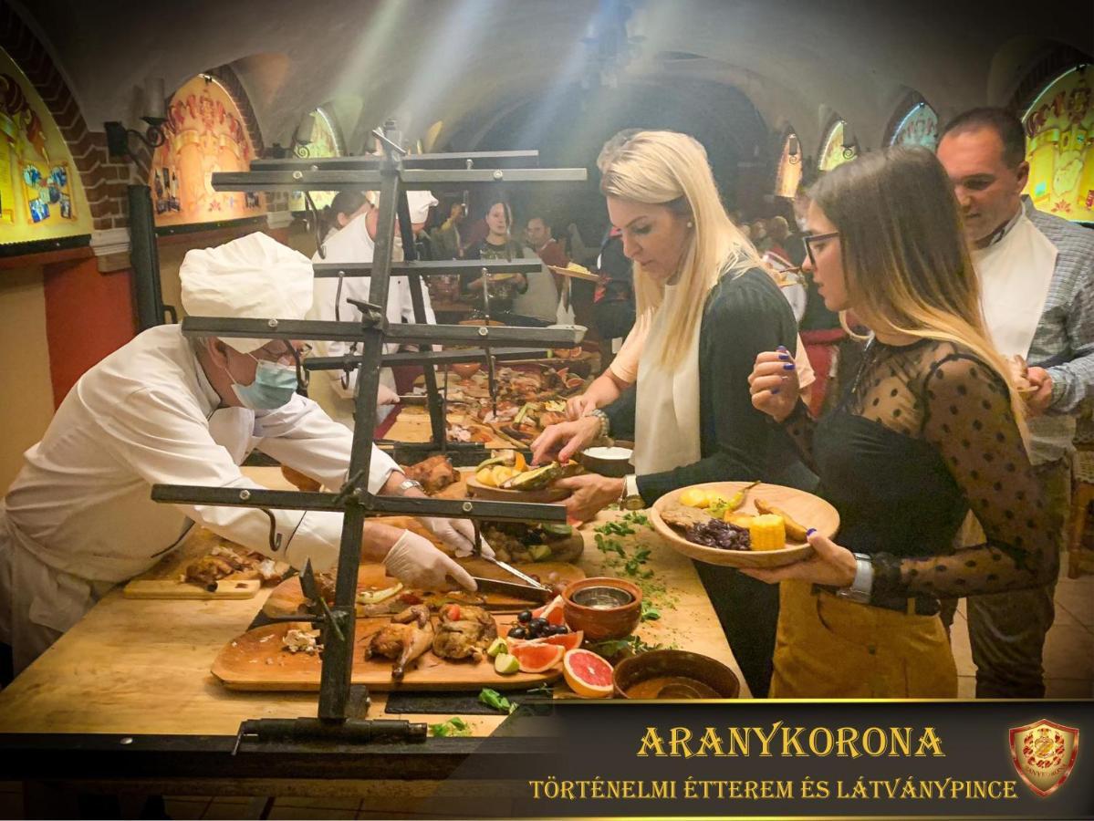 Aranykorona Hotel Мишкольц Экстерьер фото