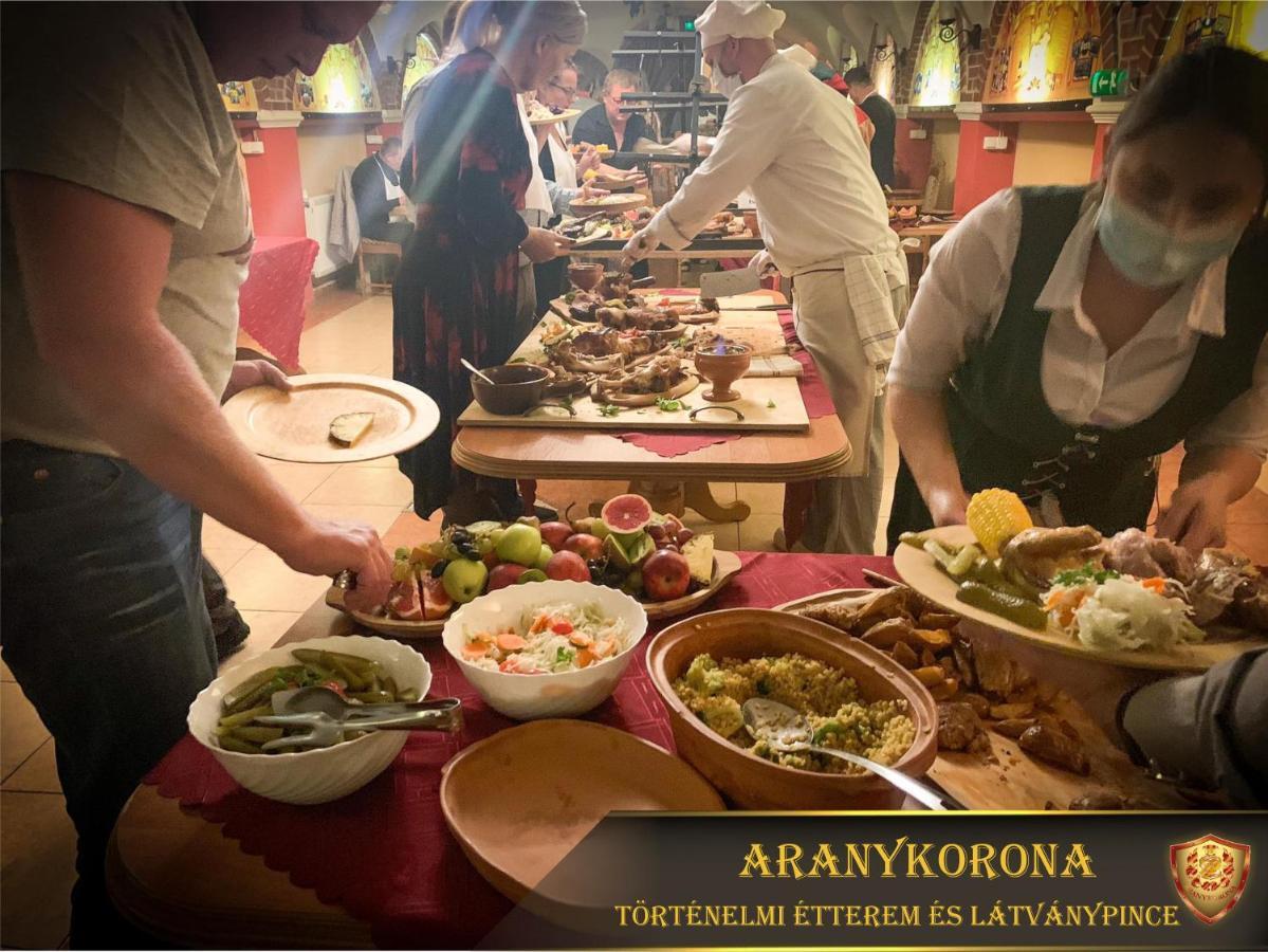 Aranykorona Hotel Мишкольц Экстерьер фото
