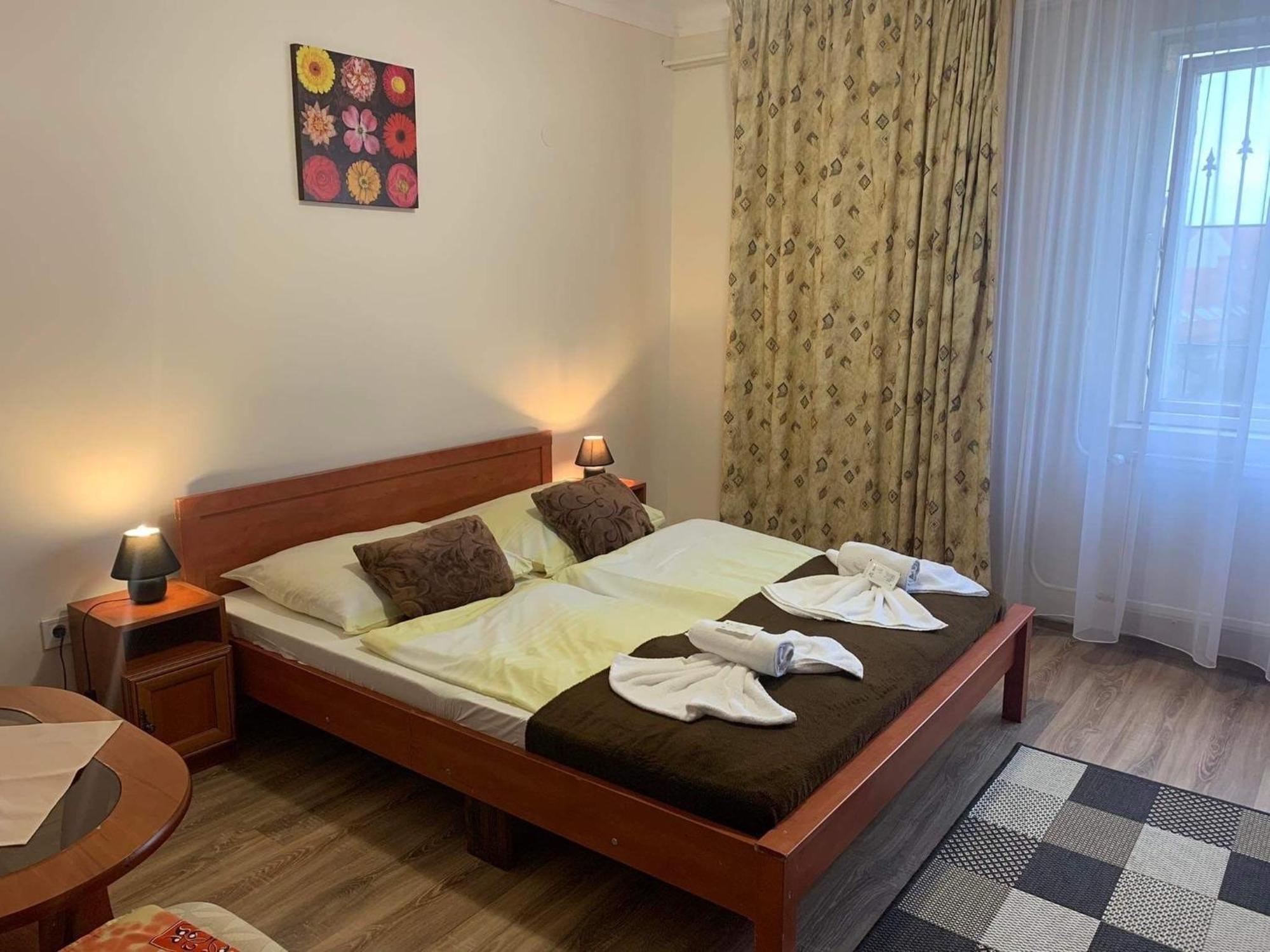 Aranykorona Hotel Мишкольц Экстерьер фото