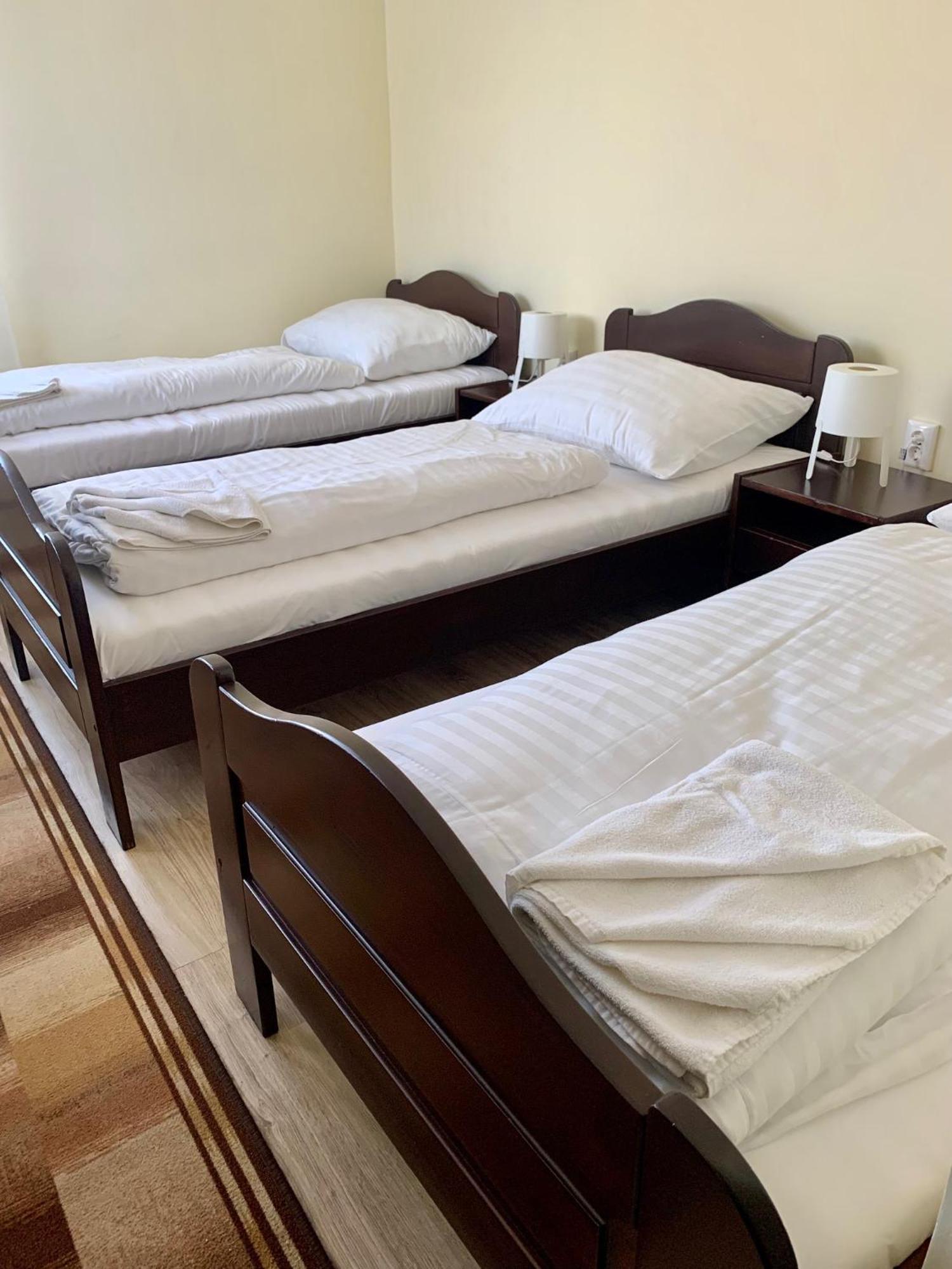 Aranykorona Hotel Мишкольц Экстерьер фото