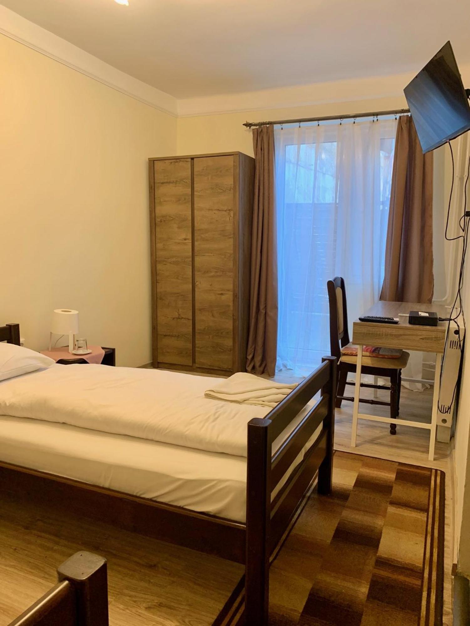 Aranykorona Hotel Мишкольц Экстерьер фото