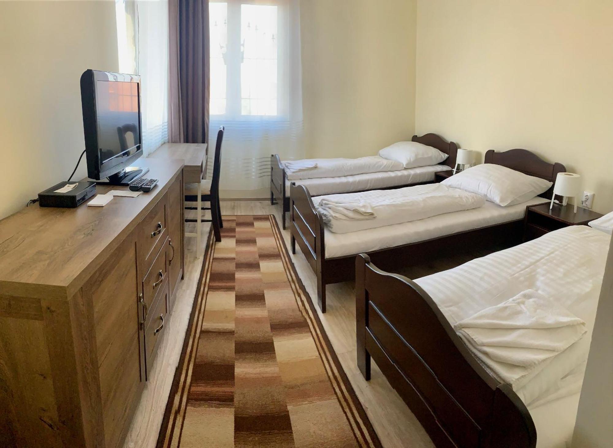 Aranykorona Hotel Мишкольц Экстерьер фото