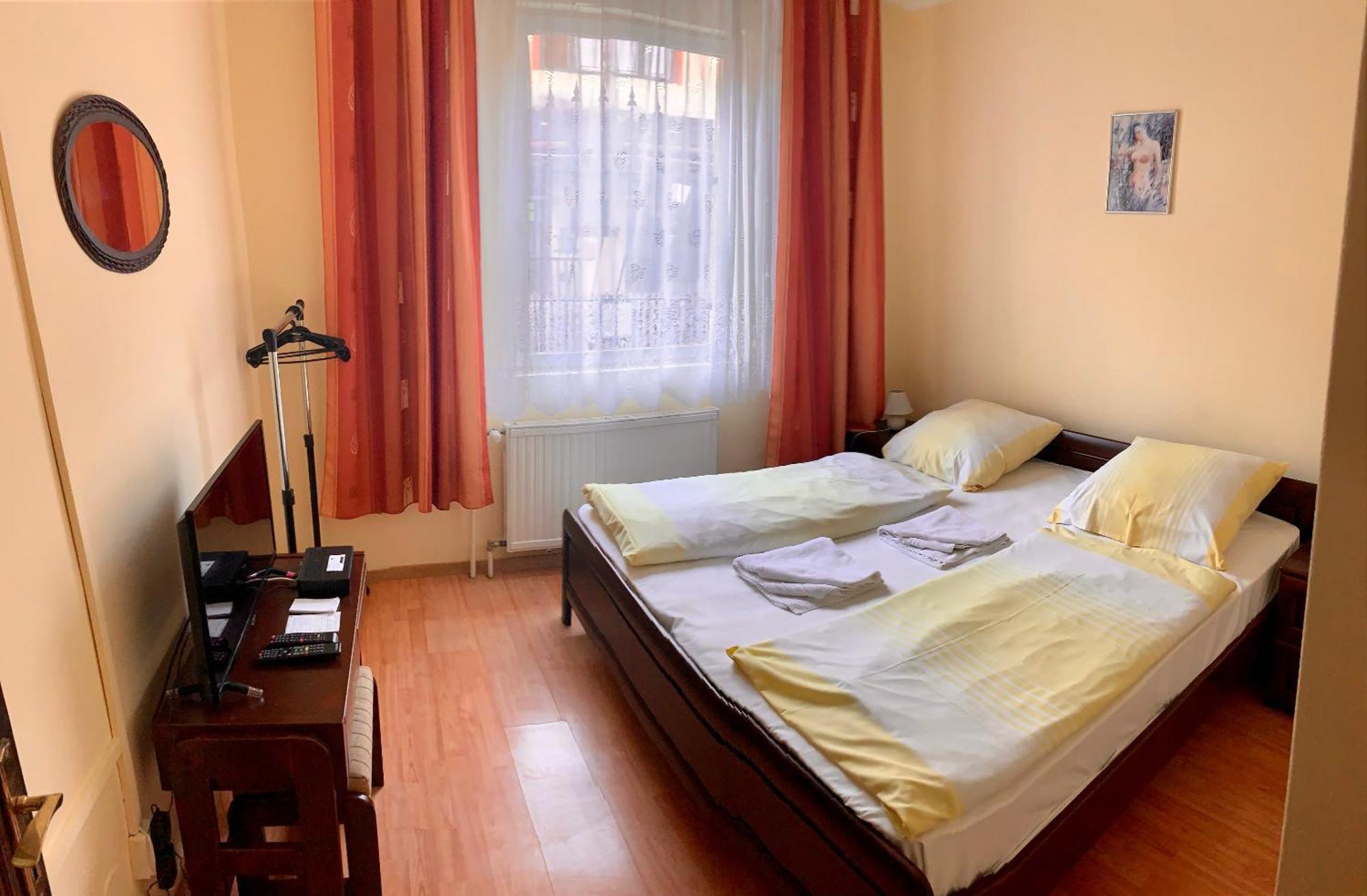 Aranykorona Hotel Мишкольц Экстерьер фото