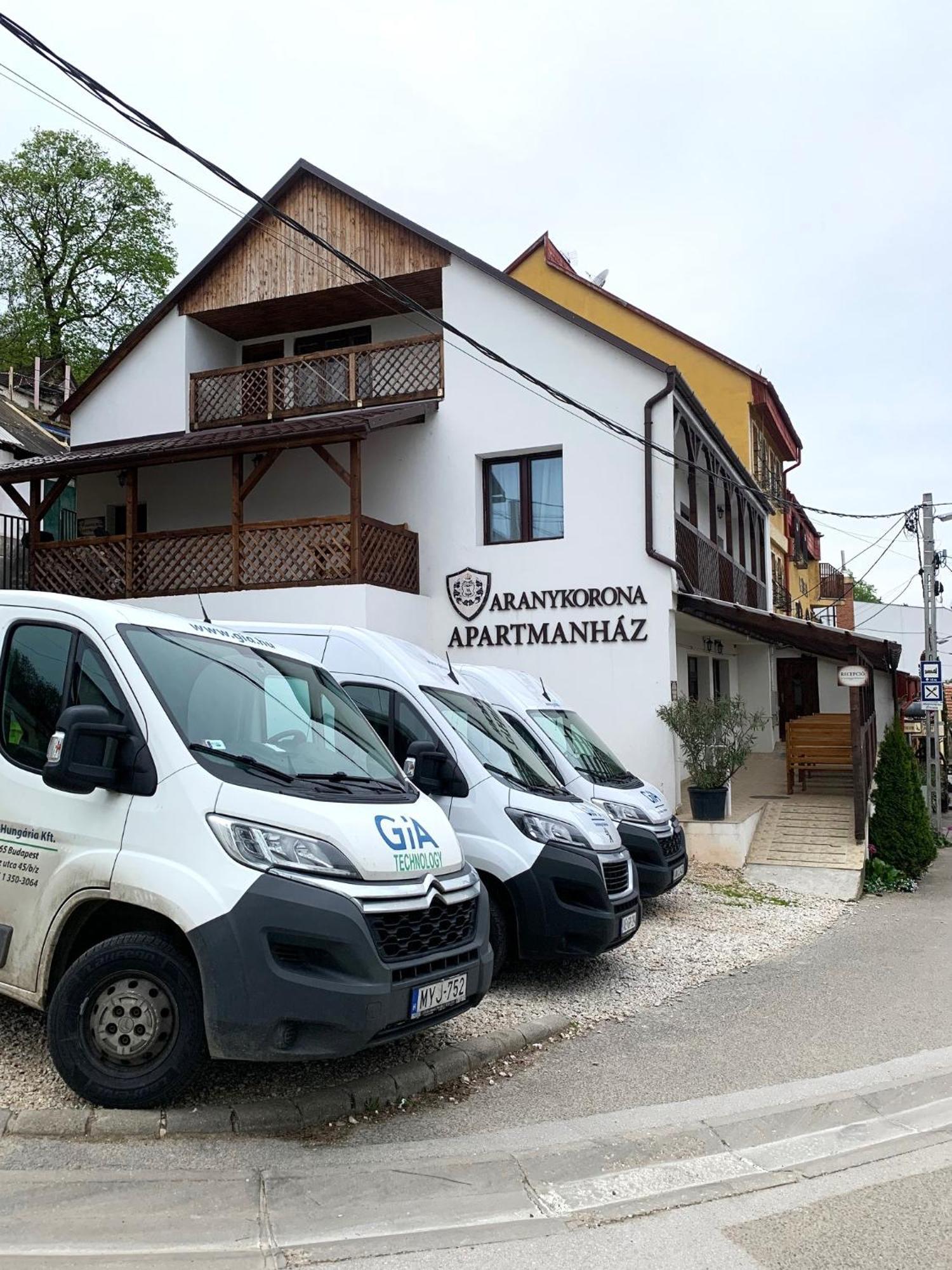 Aranykorona Hotel Мишкольц Экстерьер фото