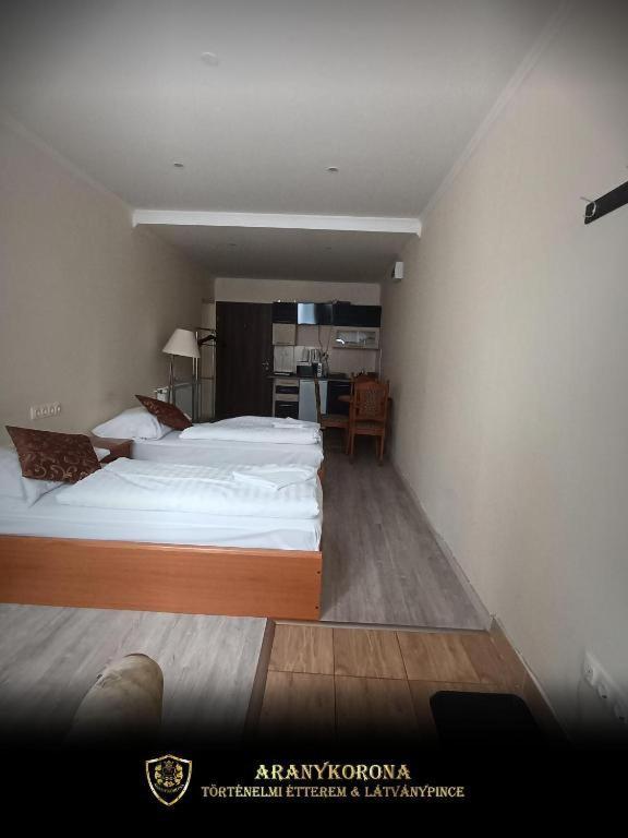 Aranykorona Hotel Мишкольц Экстерьер фото