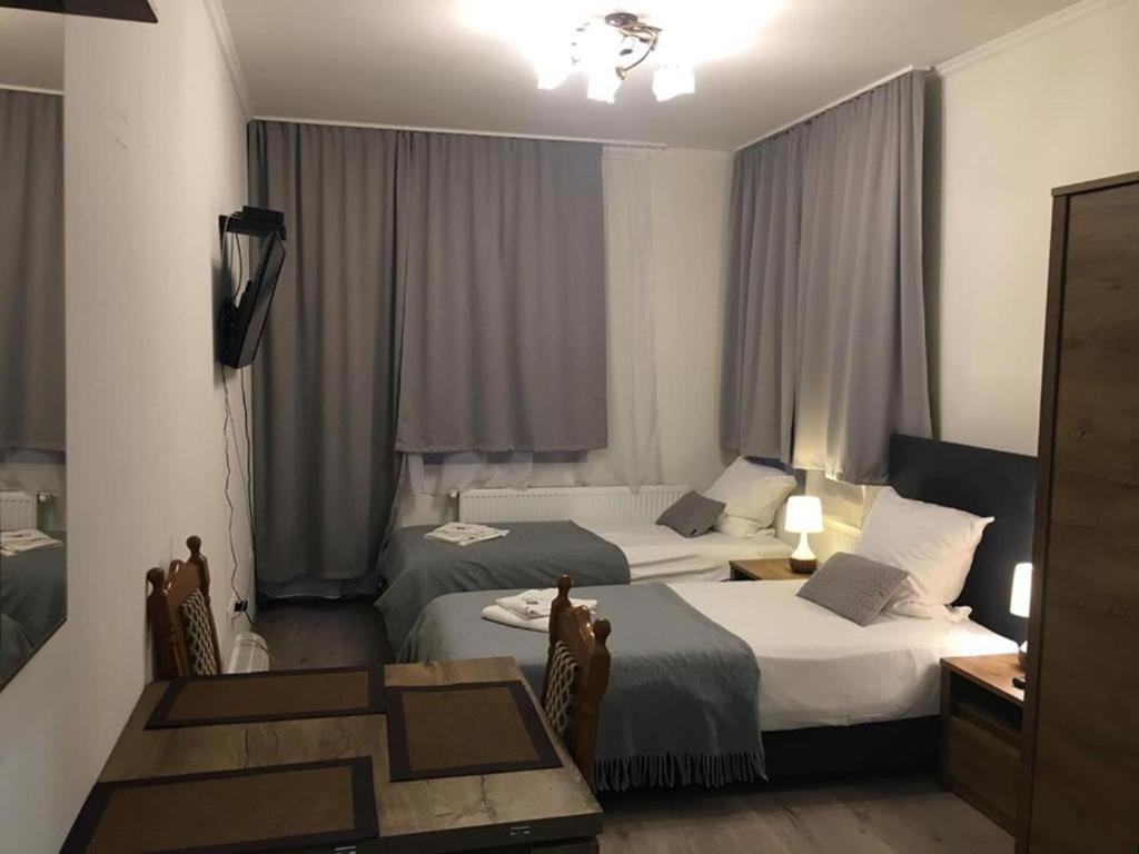 Aranykorona Hotel Мишкольц Экстерьер фото